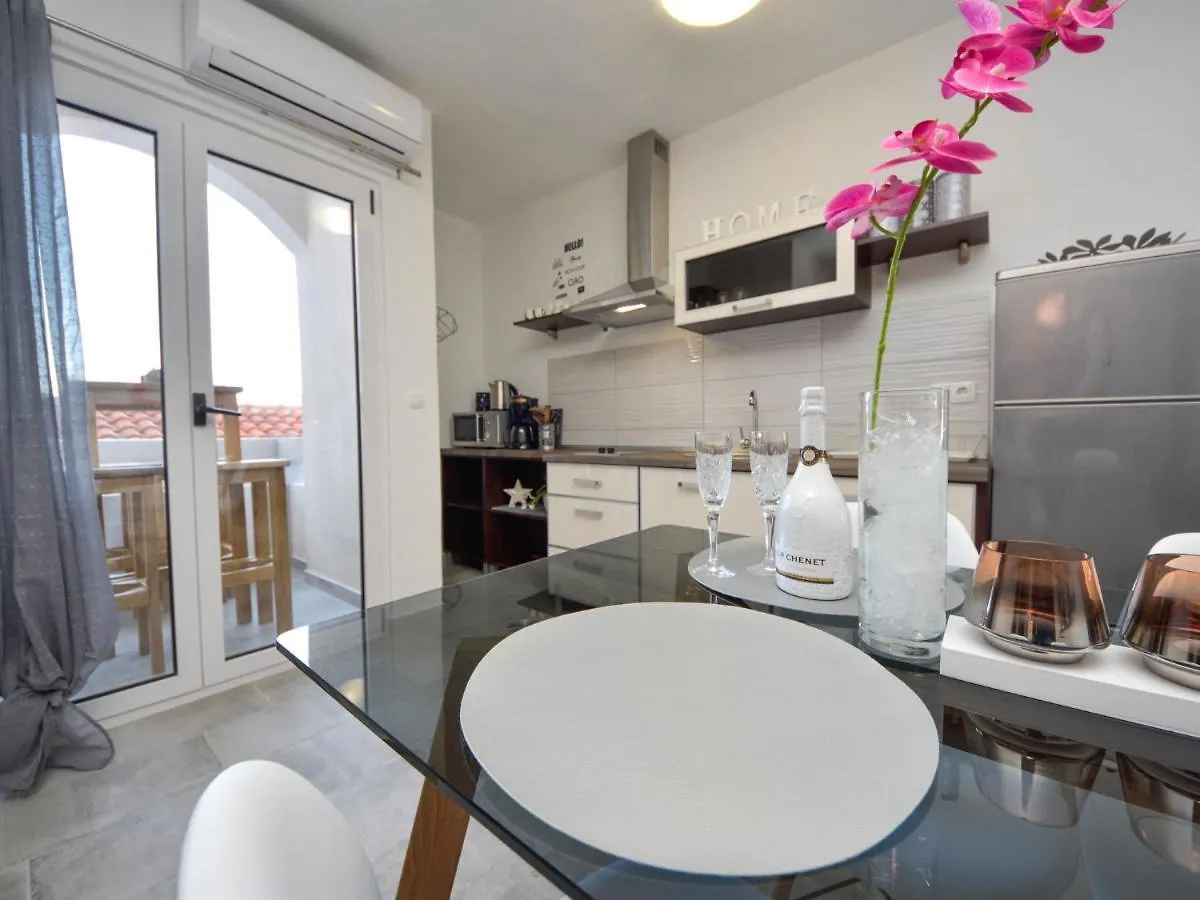 Apartment Silvija-4 By Interhome Vir Horvátország